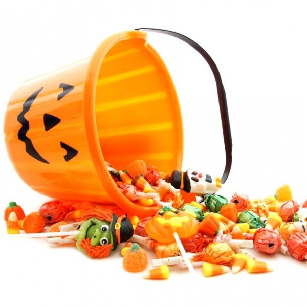 How to enjoy Halloween without spooking your dental health