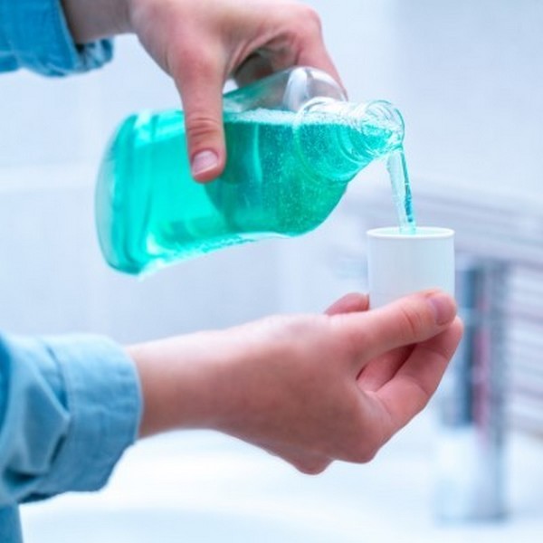 What You Need To Know About Mouthwash and Alcohol