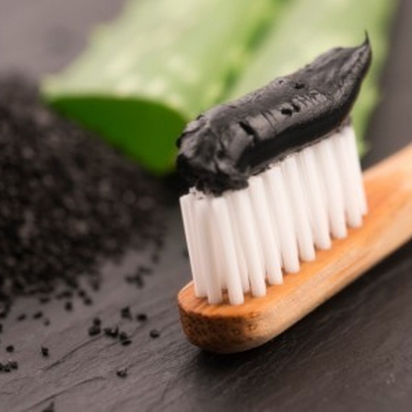 Are Charcoal Toothpastes Good For Whitening Your Teeth?